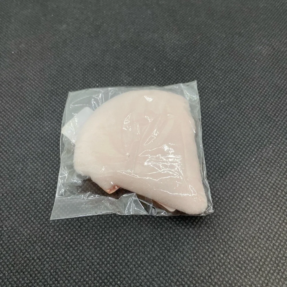 💜 5/$15 Soft Pink Triangle Makeup Sponge Applicator